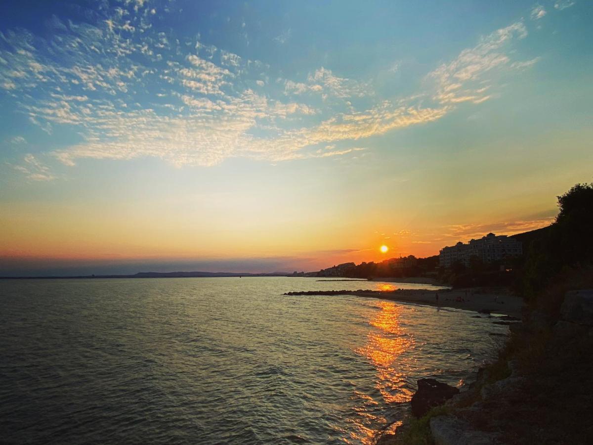 Sea View Panoramic Apartments, Fort Noks Crown Club Sveti Vlas Exterior foto